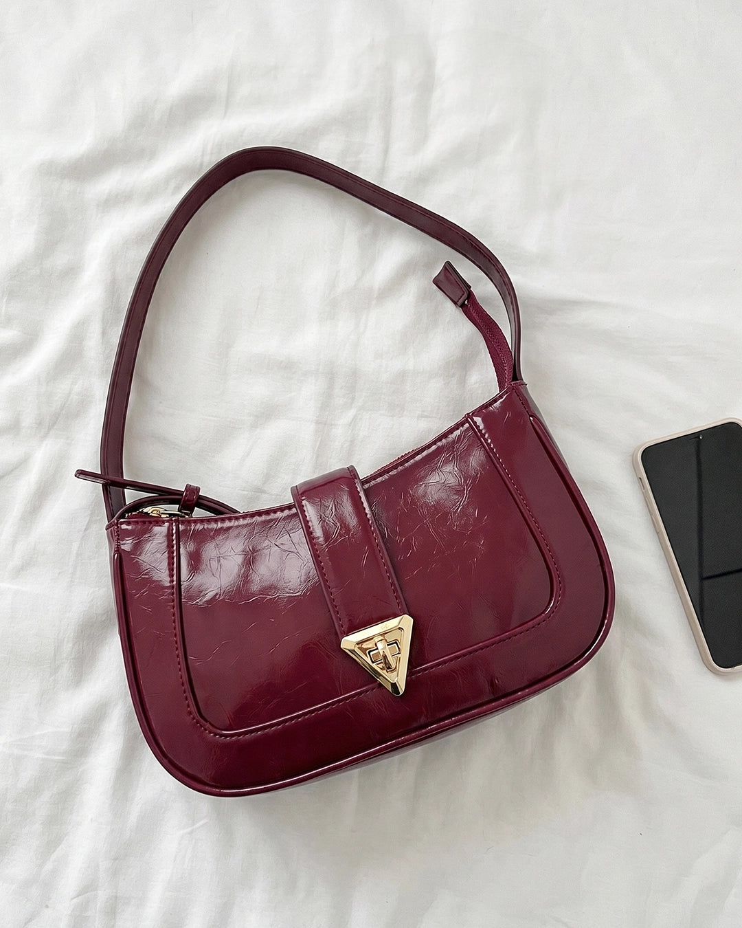 StyleShoot's Elegant Patent Finish Shoulder Bag in Cherry Red