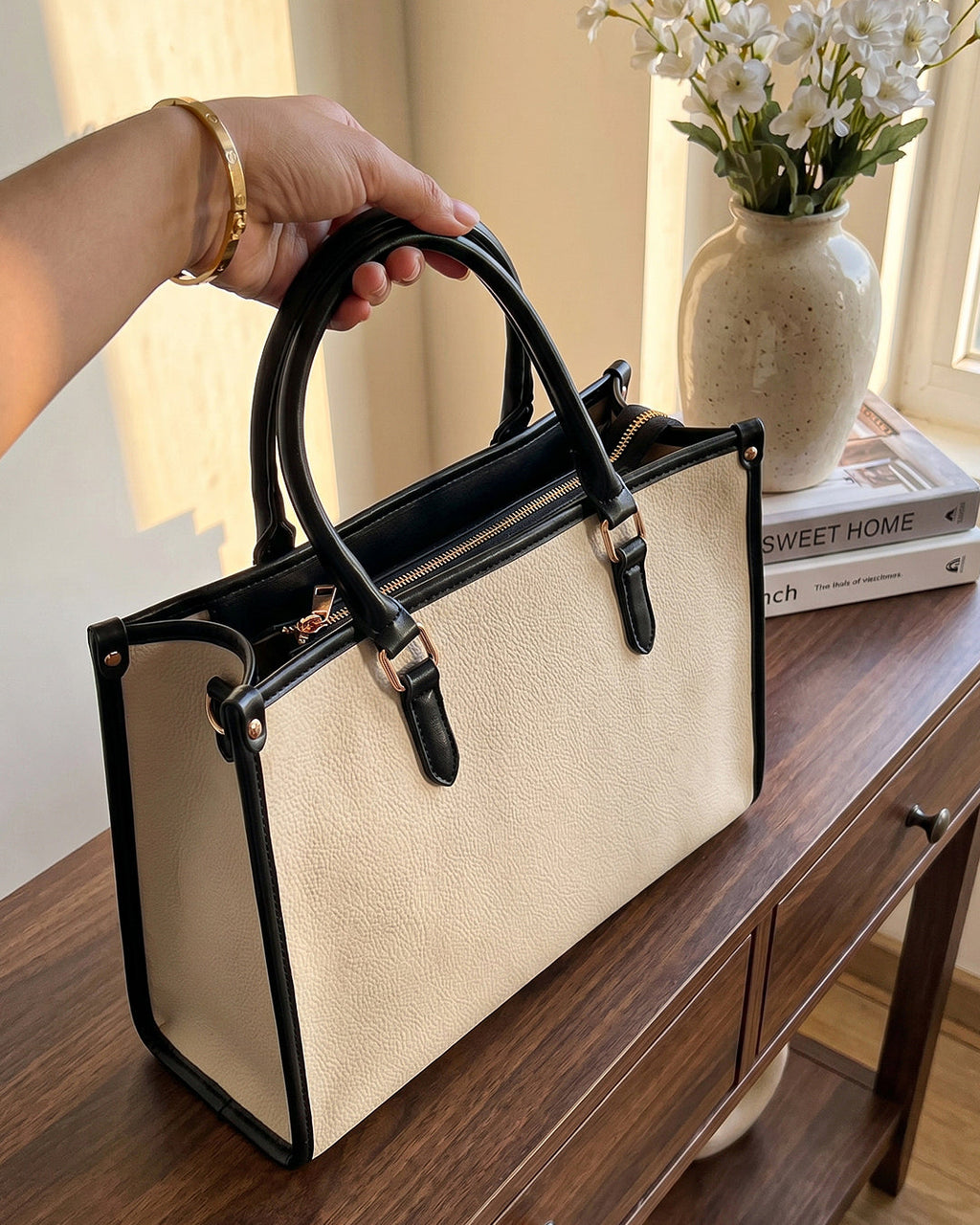 StyleShoot's Tailored Contrast Handle Tote Bag in Ivory White