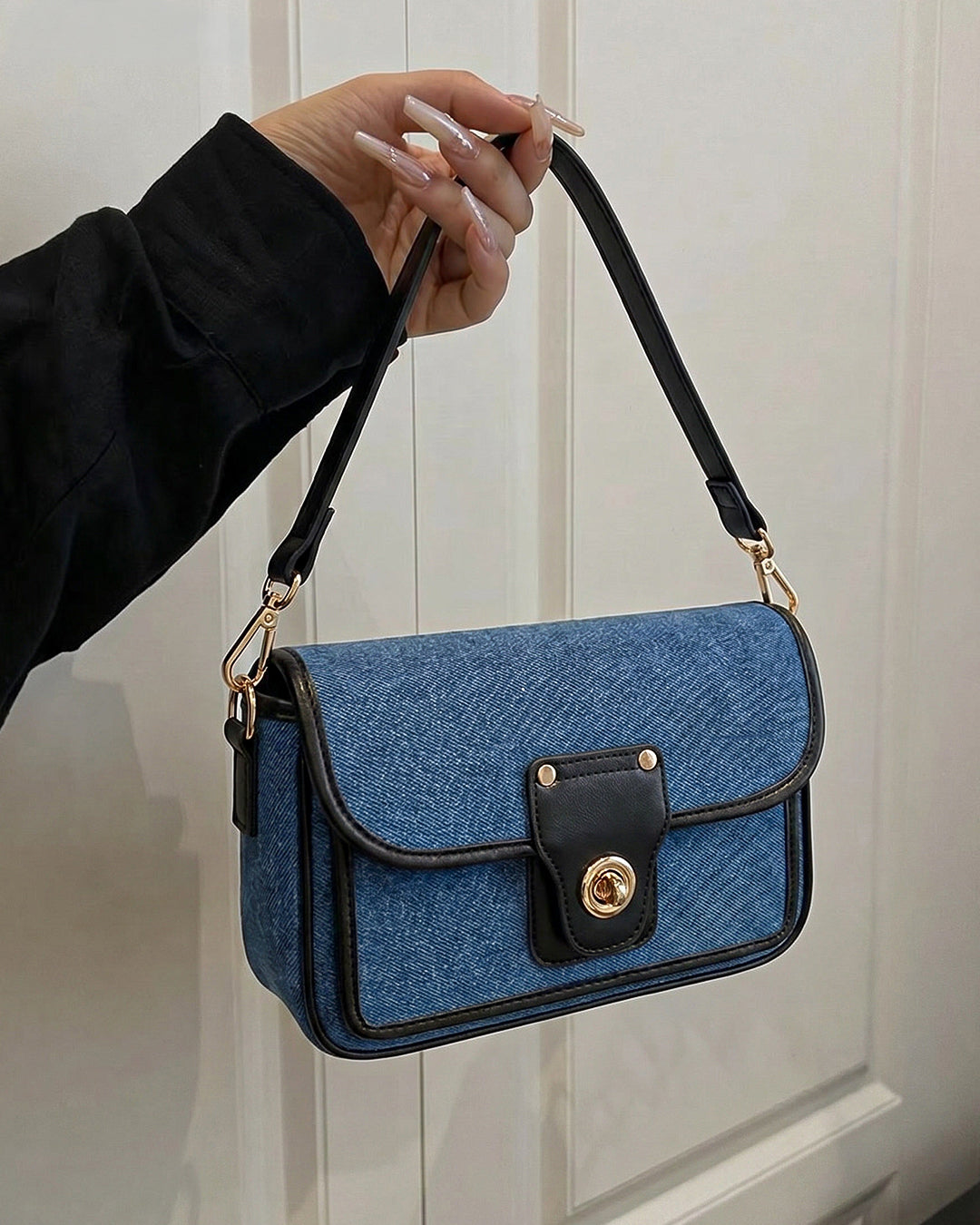 StyleShoot's Turn Lock Denim Crossbody Sling Bag in Blue