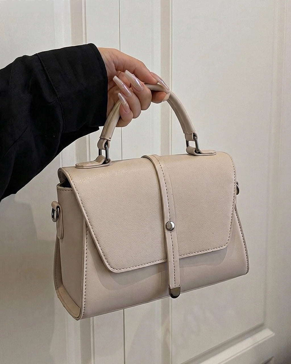 StyleShoot's Vintage Style Top Handle Crossbody Sling Bag in Cream