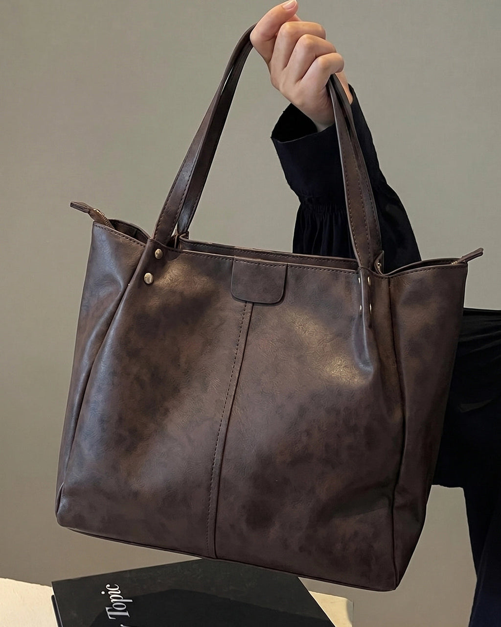 StyleShoot's Spacious Everyday Shoulder Tote in Cocoa Brown