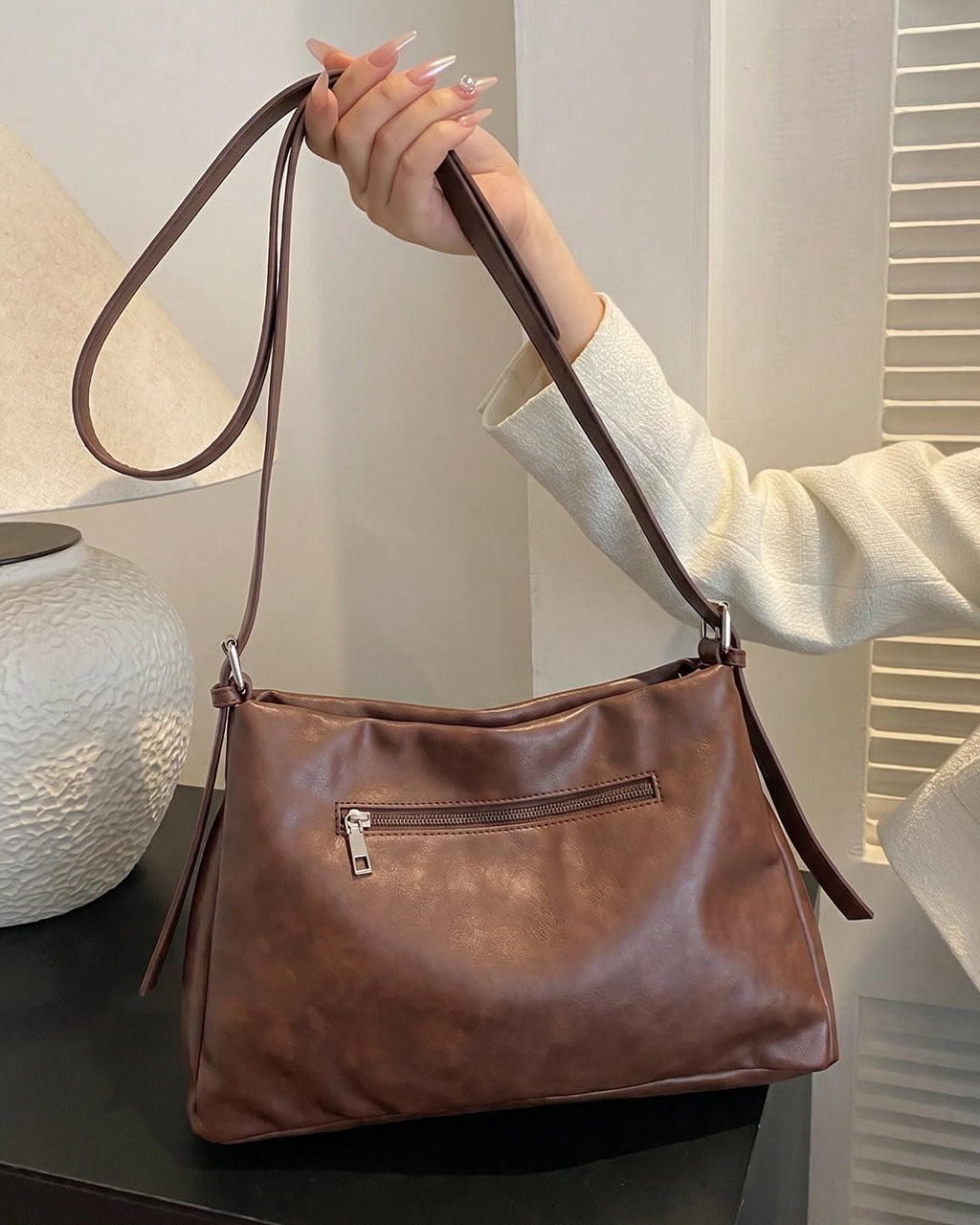 StyleShoot's Relaxed Fit Minimal Shoulder Bag in Chocolate Brown