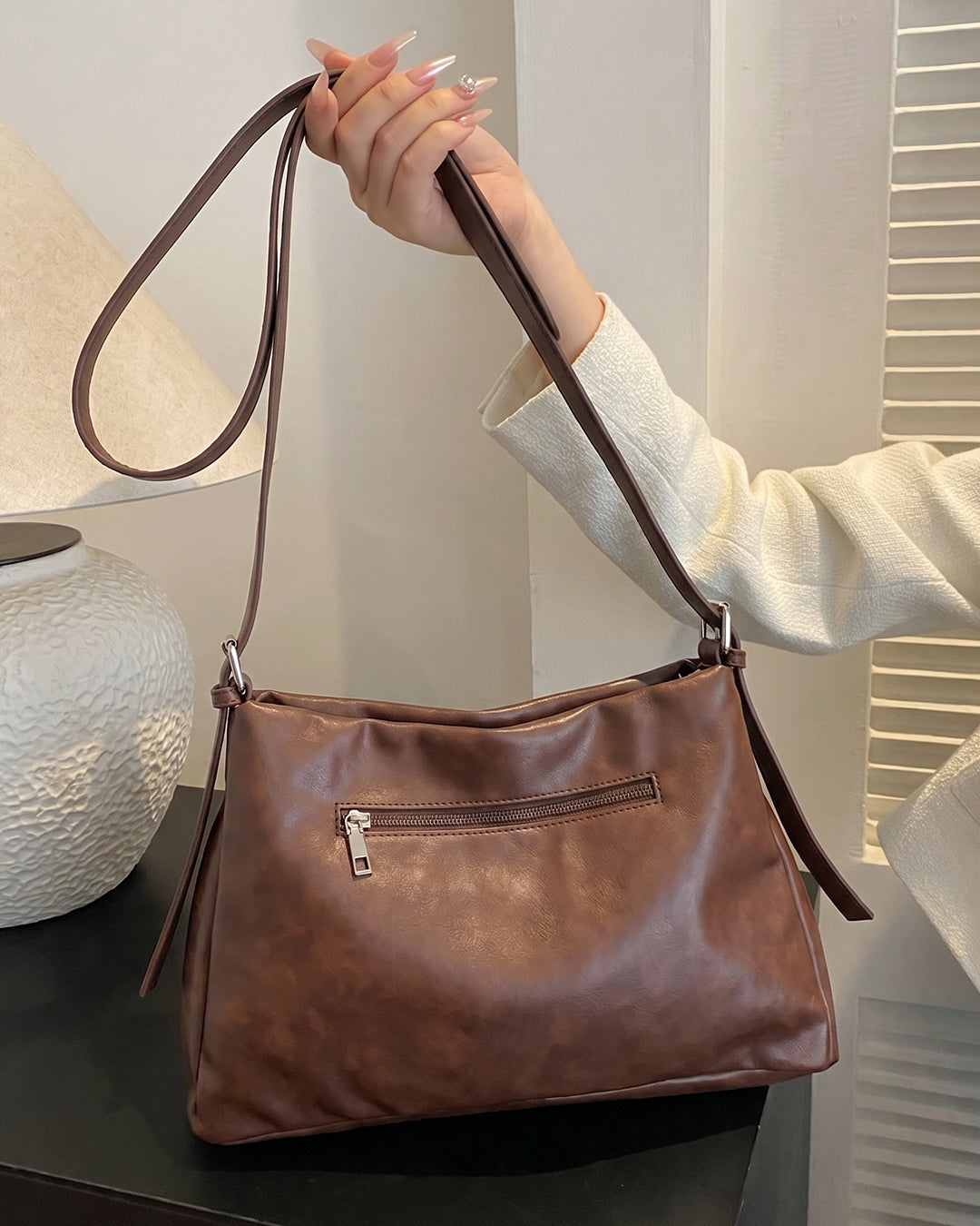 StyleShoot's Relaxed Fit Minimal Shoulder Bag in Chocolate Brown