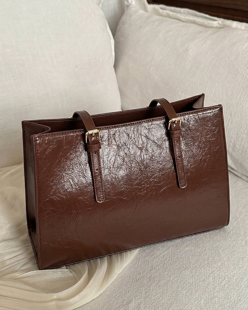 StyleShoot's Polished Tote Carryall Bag in Chocolate Brown